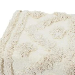 TOILINUX Banc Mirage Avec Détails Motif En Polyester Et MDF - Beige Et Blanc -Magasin Joss & Main banc mirage avec details motif en polyester et mdf beige et blanc 13604926 37390372 1140x1140