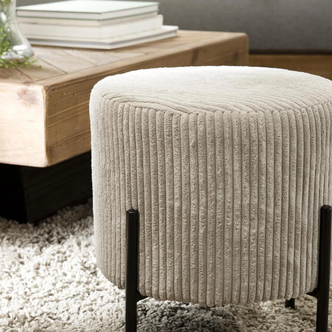 MACABANE Tabouret Rond ALBANE Velours Cotelé Gris Perle Pieds Métal 3 MACABANE Tabouret Rond ALBANE Velours Cotelé Gris Perle Pieds Métal – Image 3